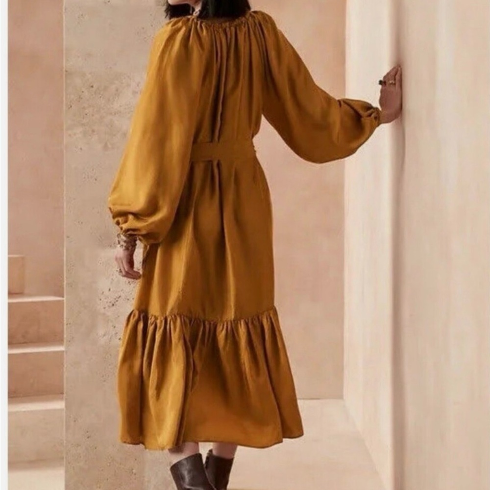 Banana Republic gold/yellow silk dress, size medium